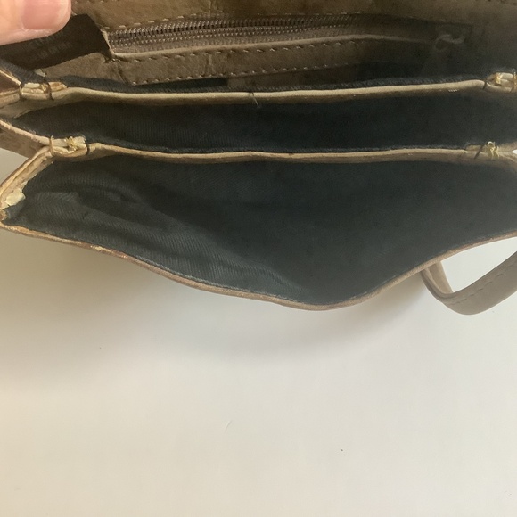 Sam Sam Vintage Genuine Leather Hand Painted Crossbody Bag - Picture 7 of 16